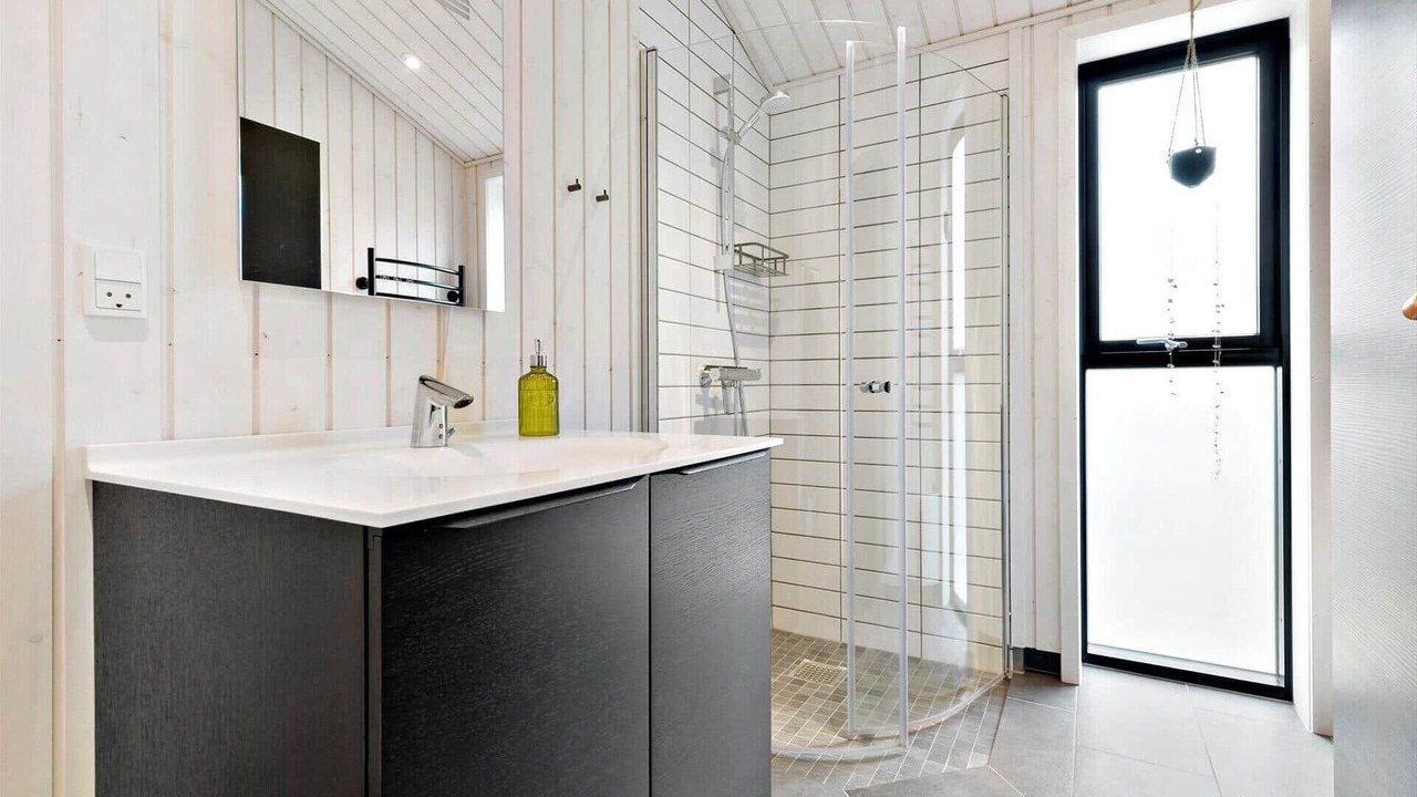Photo of Bathroom in Femmøller
