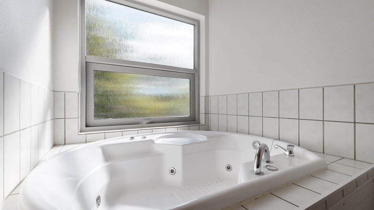 Photo of Bathroom in Femmøller