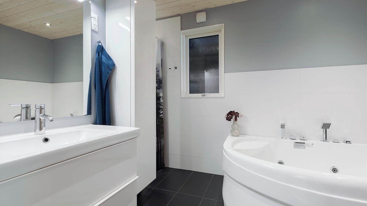 Photo of Bathroom in Øksenmølle