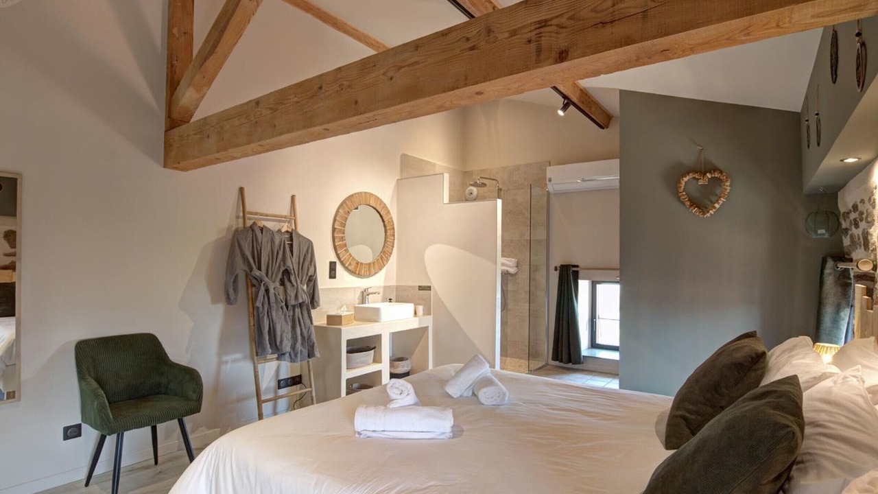 Photo of Bedroom in Champdieu