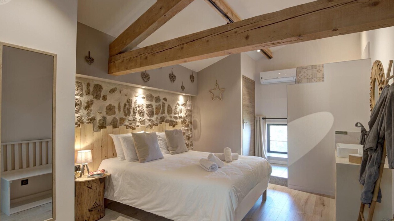 Photo of Bedroom in Champdieu