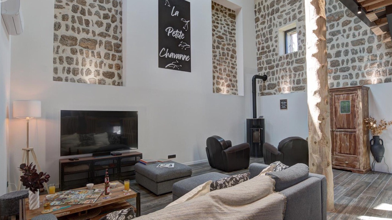 Photo of Livingroom in Champdieu