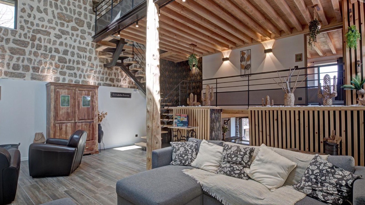 Photo of Livingroom in Champdieu