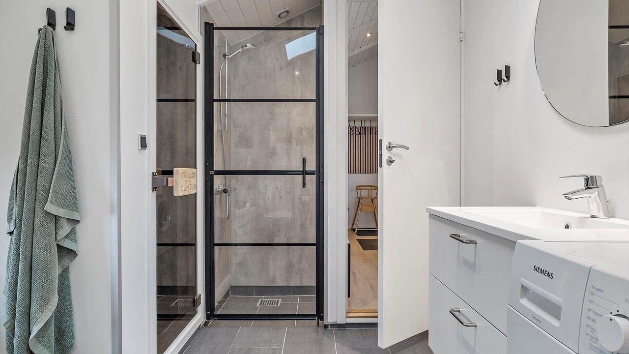 Photo of Bathroom in Houvig
