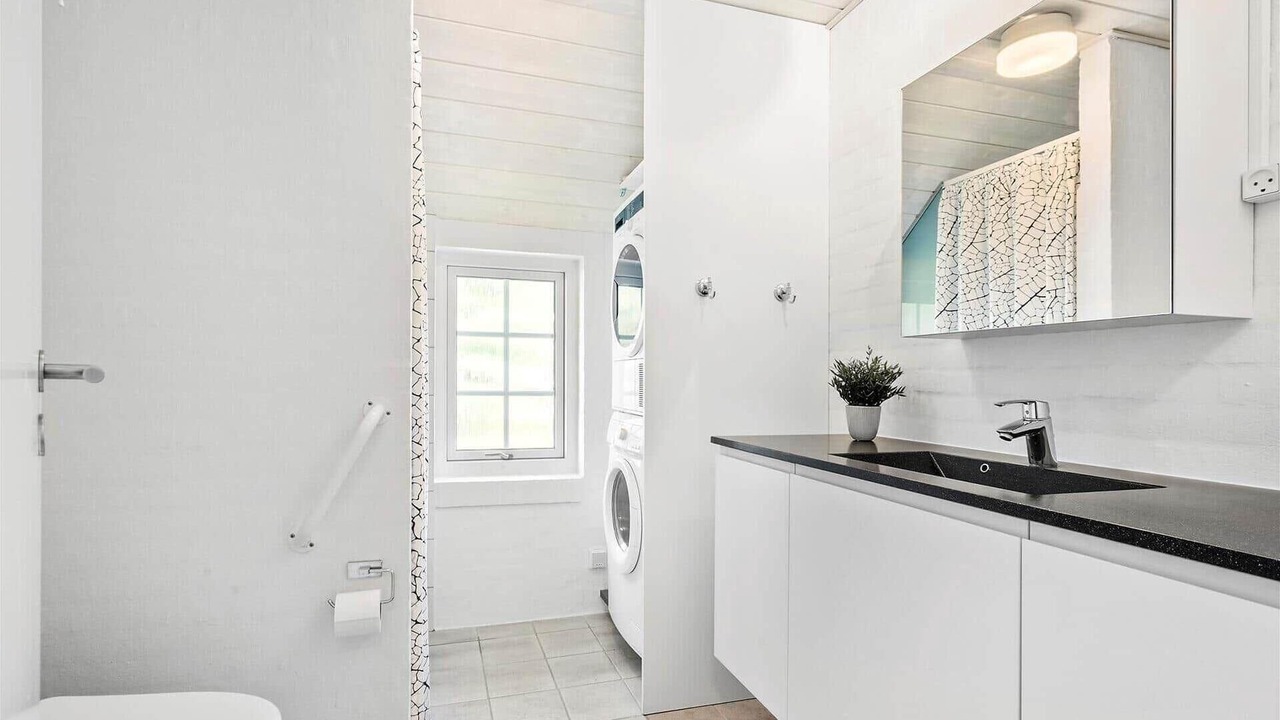 Photo of Bathroom in Lodbjerg Hede