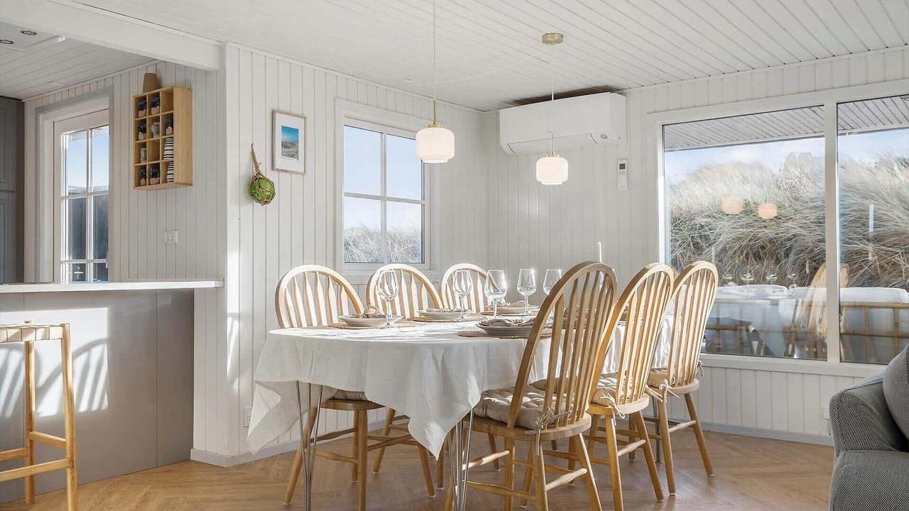 Photo of Others in Houvig Strand