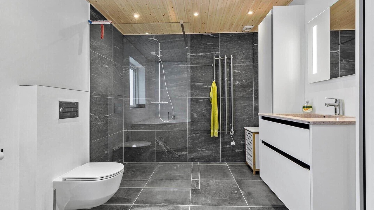 Photo of Bathroom in Grenaa