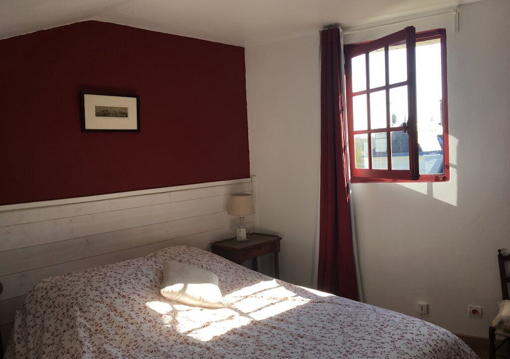 Photo of Bedroom in Candes-Saint-Martin