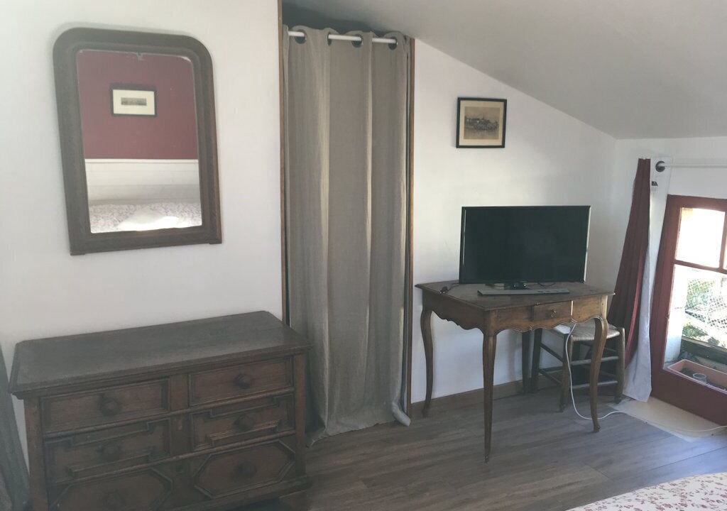 Photo of Bedroom in Candes-Saint-Martin
