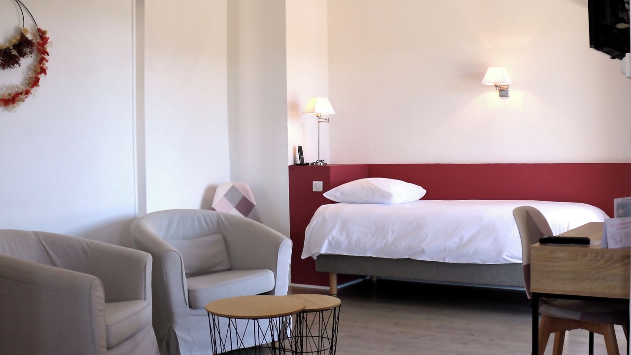 Photo of Bedroom in Chandolas