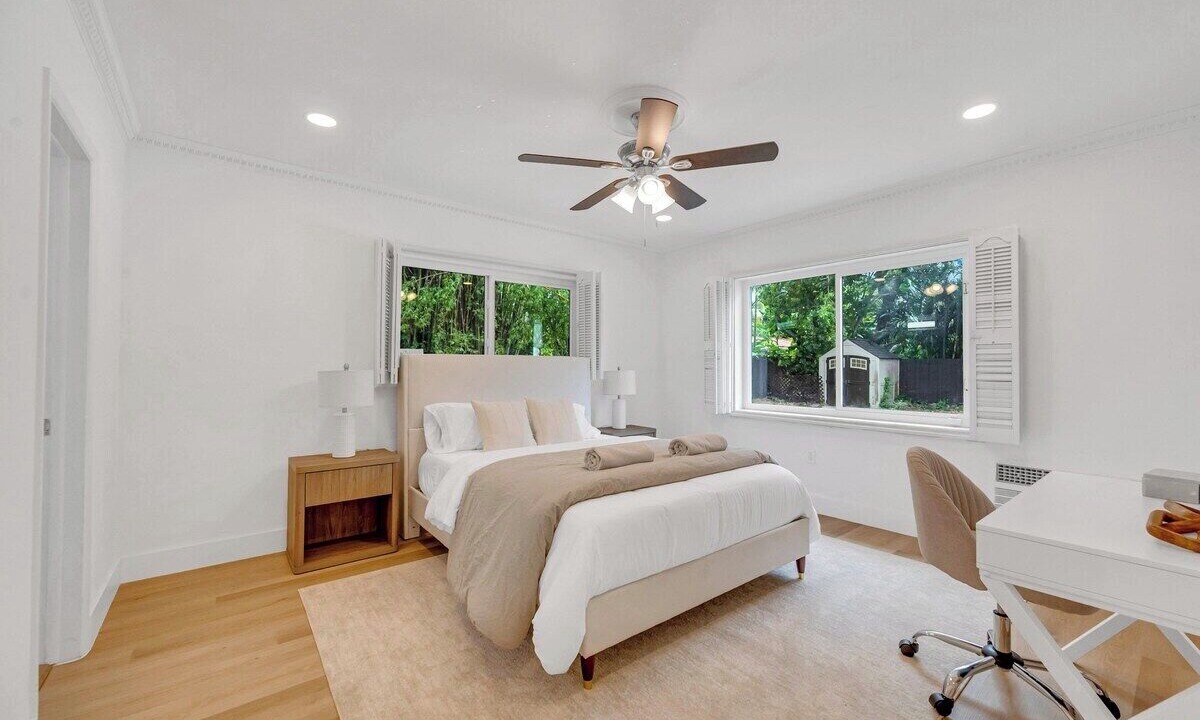 Photo of Bedroom in Biscayne Park