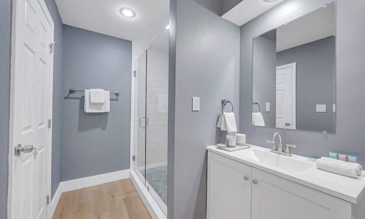 Photo of Bathroom in Biscayne Park