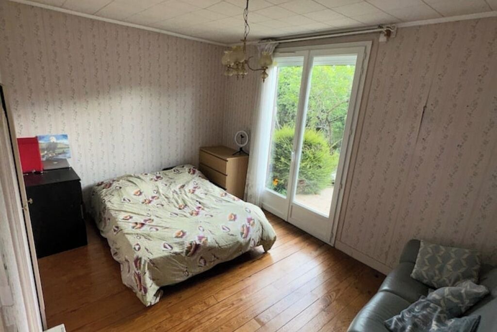 Photo of Bedroom in Nemours