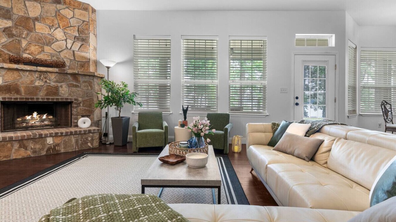 Photo of Livingroom in Dogwood