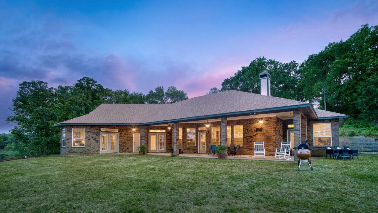 Photo of Outdoor in Dogwood