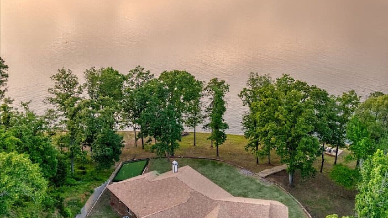 Photo of Outdoor in Dogwood