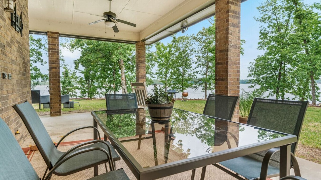 Photo of Outdoor in Dogwood