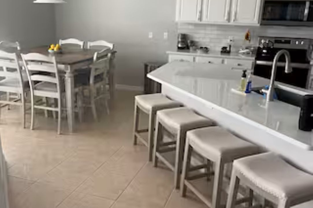 Photo of Kitchen in Valencia Lakes
