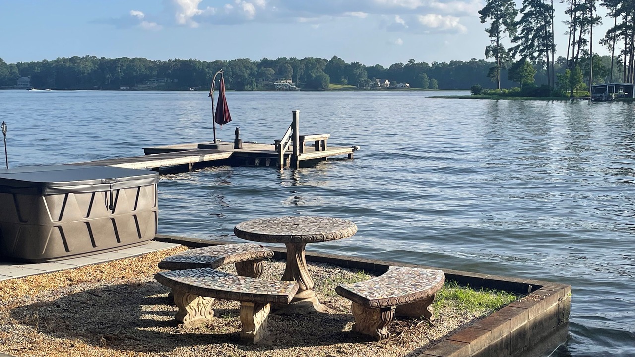 Photo of Outdoor in Titus