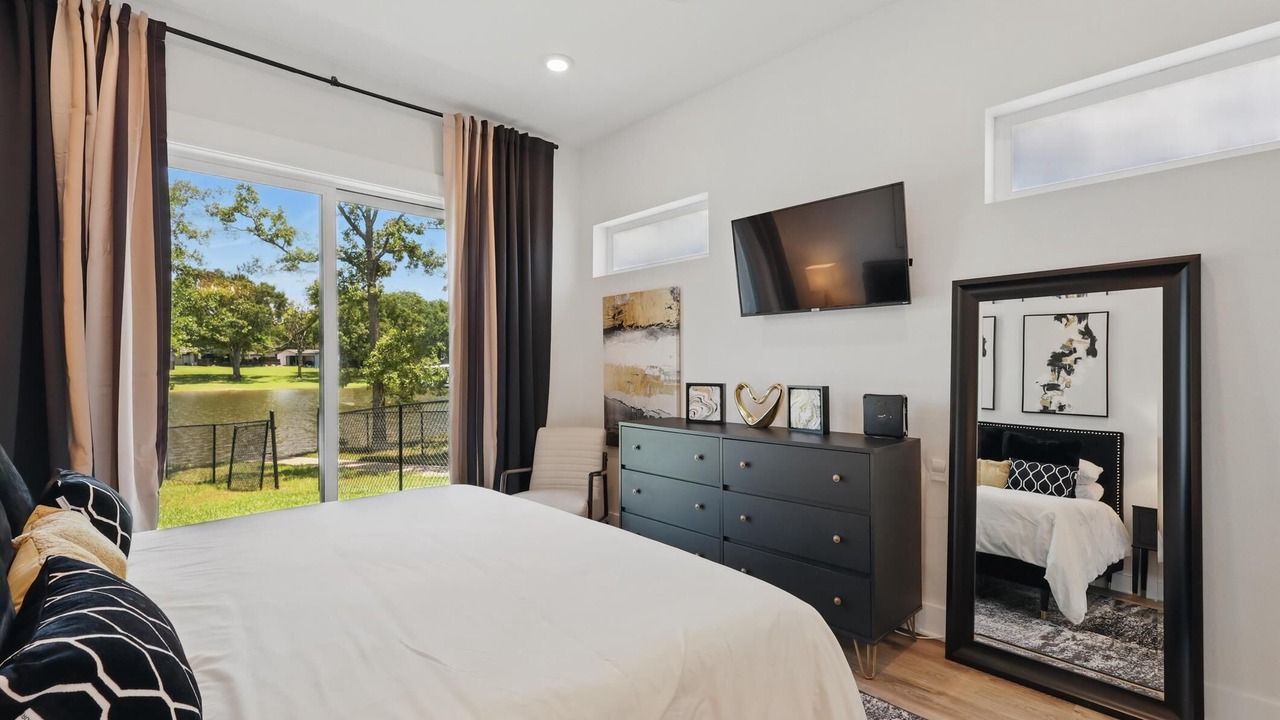 Photo of Bedroom in Malakoff