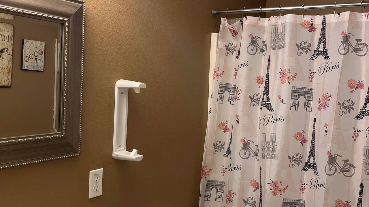 Photo of Bathroom in Lufkin