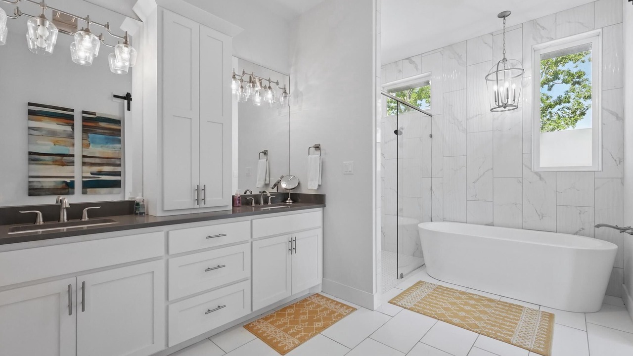 Photo of Bathroom in Malakoff