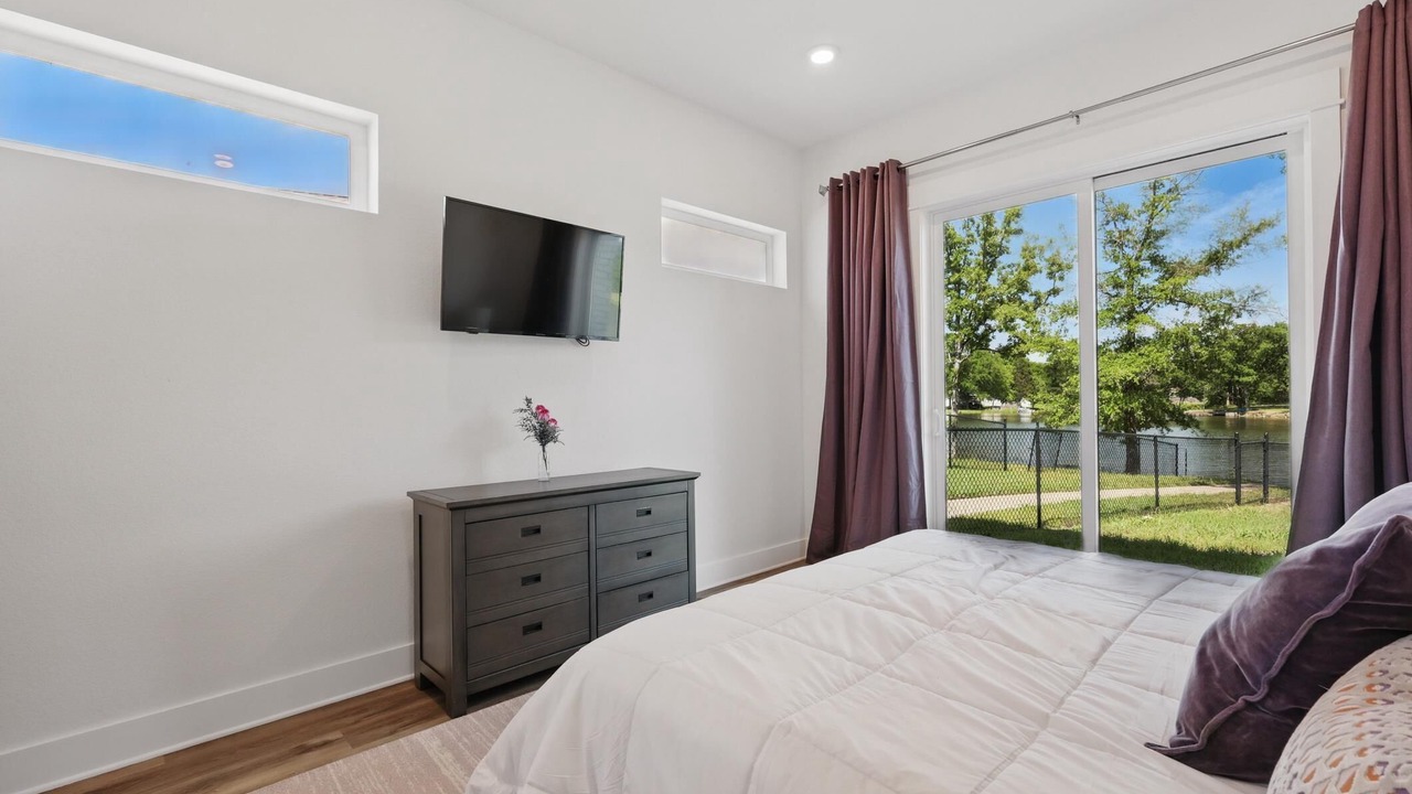 Photo of Bedroom in Malakoff