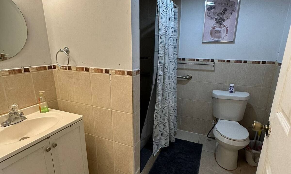 Photo of Bathroom in Bonanza