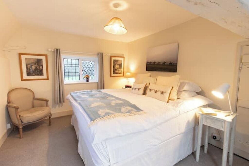 Photo of Bedroom in Haslemere
