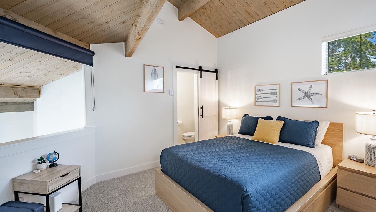 Photo of Bedroom in Birch Bay