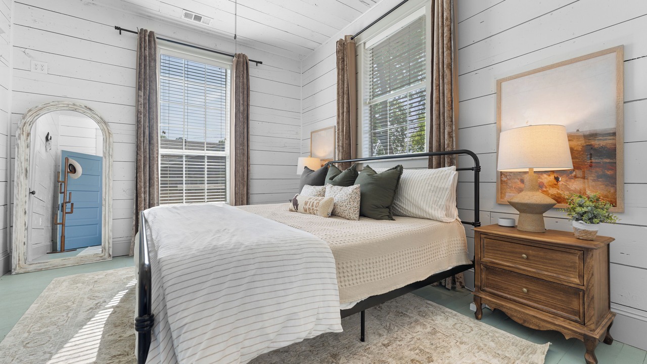 Photo of Bedroom in North Waco