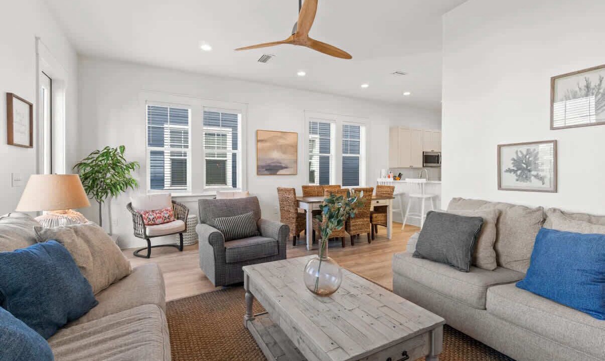 Photo of Livingroom in Waterside Village