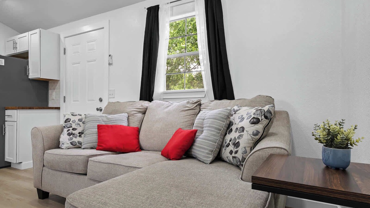 Photo of Livingroom in Decatur