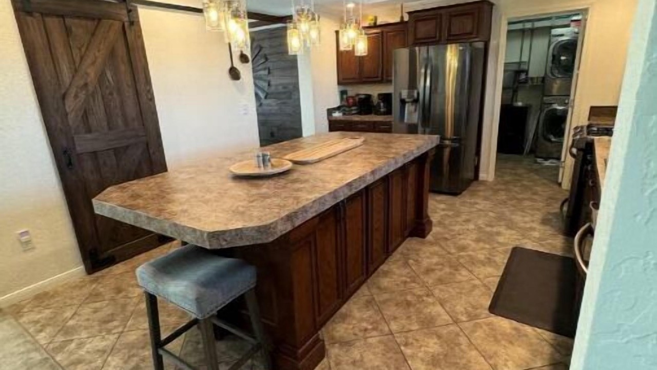 Photo of Others in Newkirk