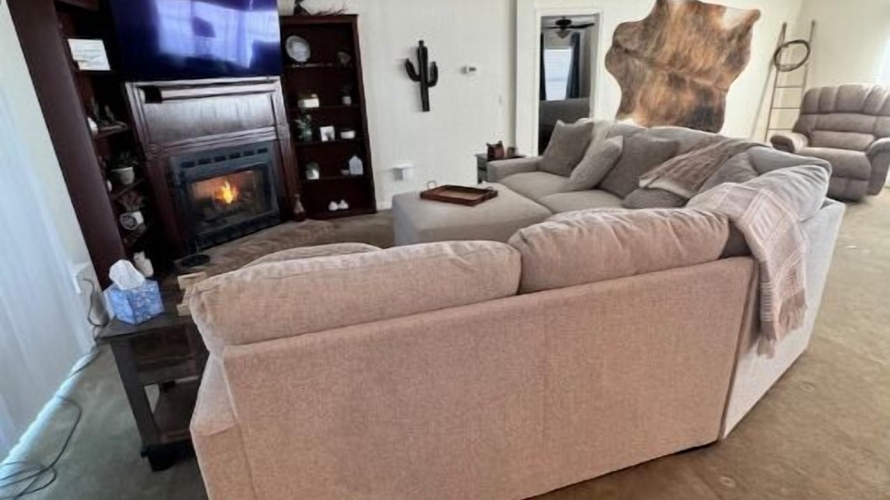 Photo of Livingroom in Newkirk