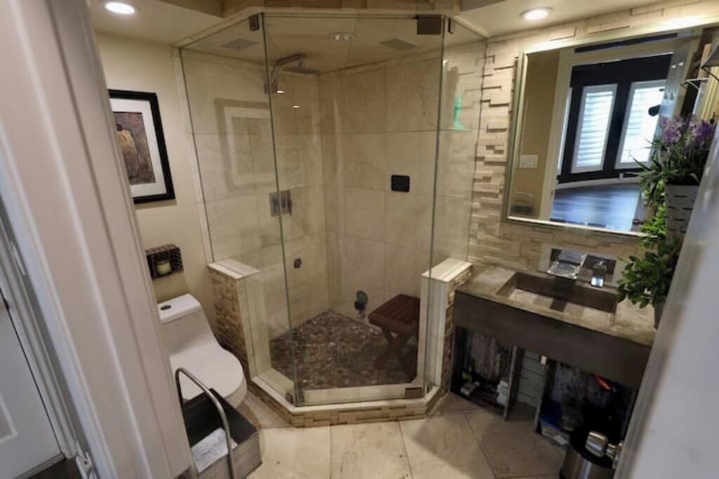 Photo of Bathroom in Santa Ana