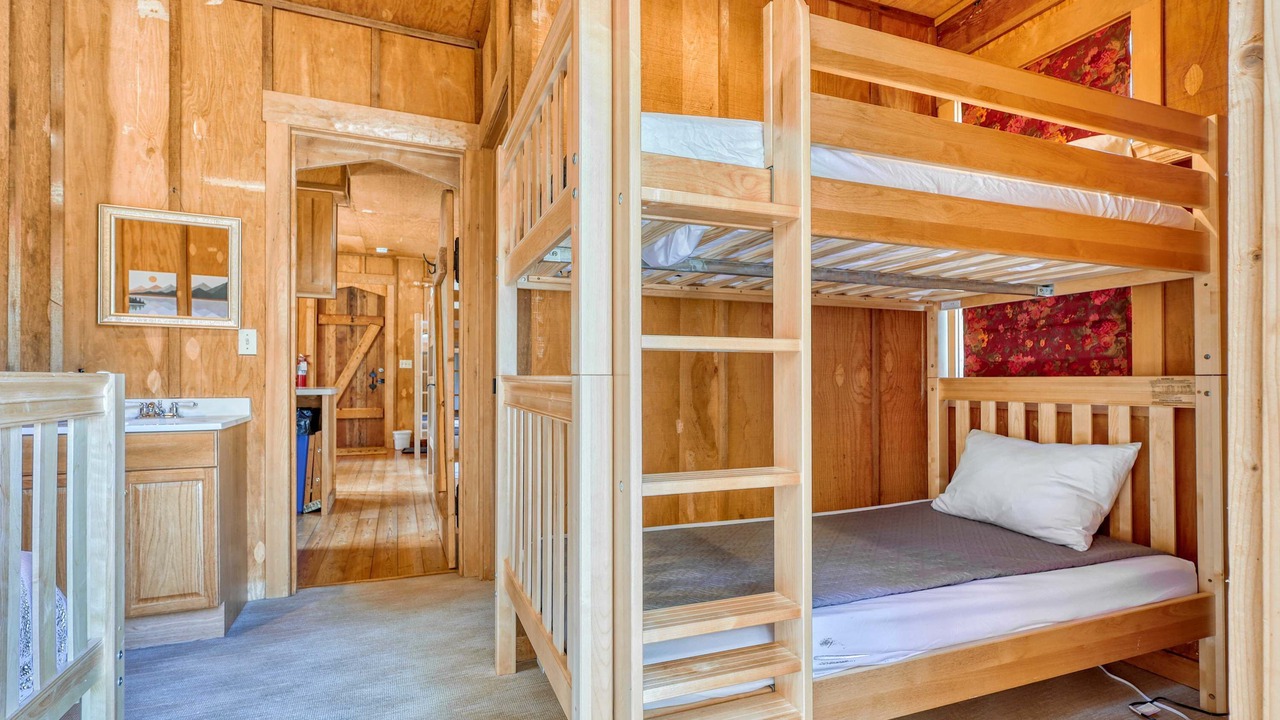 Photo of Bedroom in Anacortes