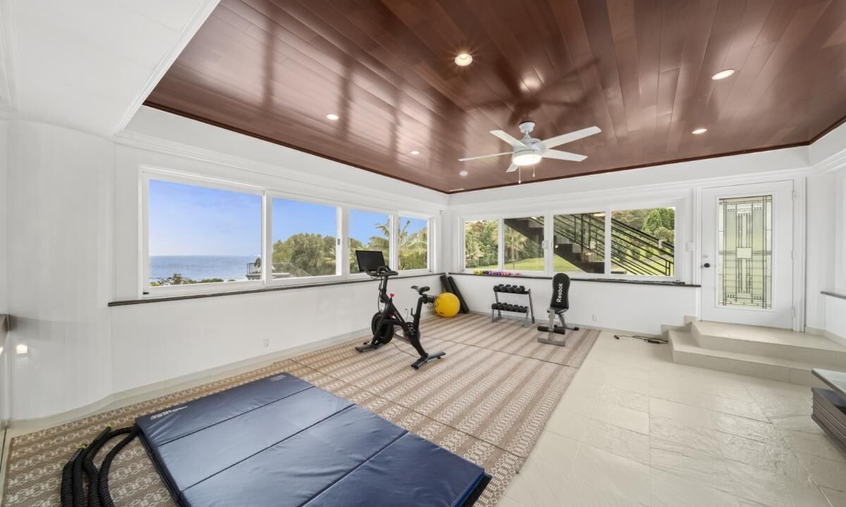 Photo of Others in Ninole