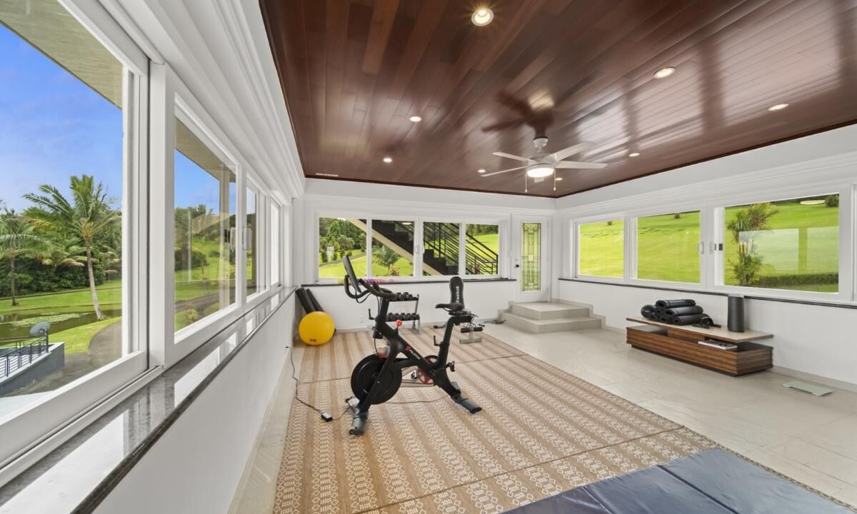 Photo of Others in Ninole