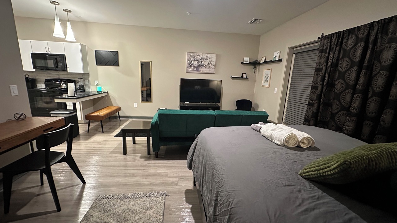 Photo of Bedroom in Pinch District