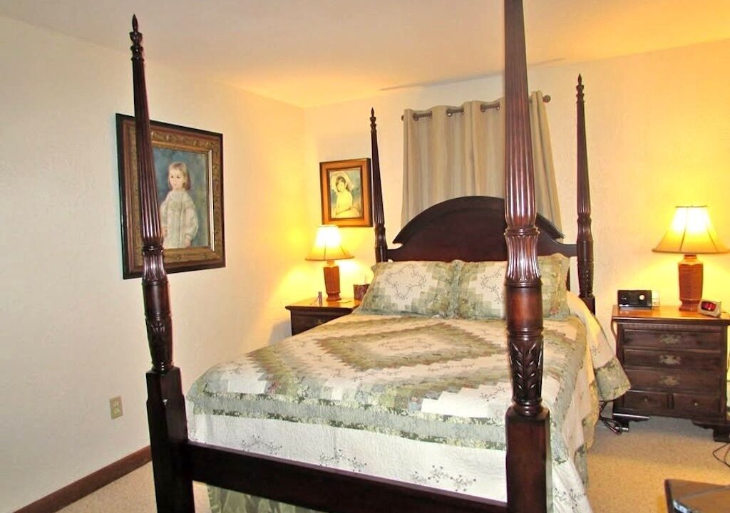 Photo of Bedroom in Seabrook