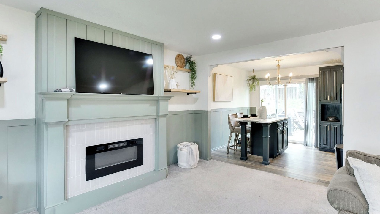 Photo of Livingroom in Elkhorn