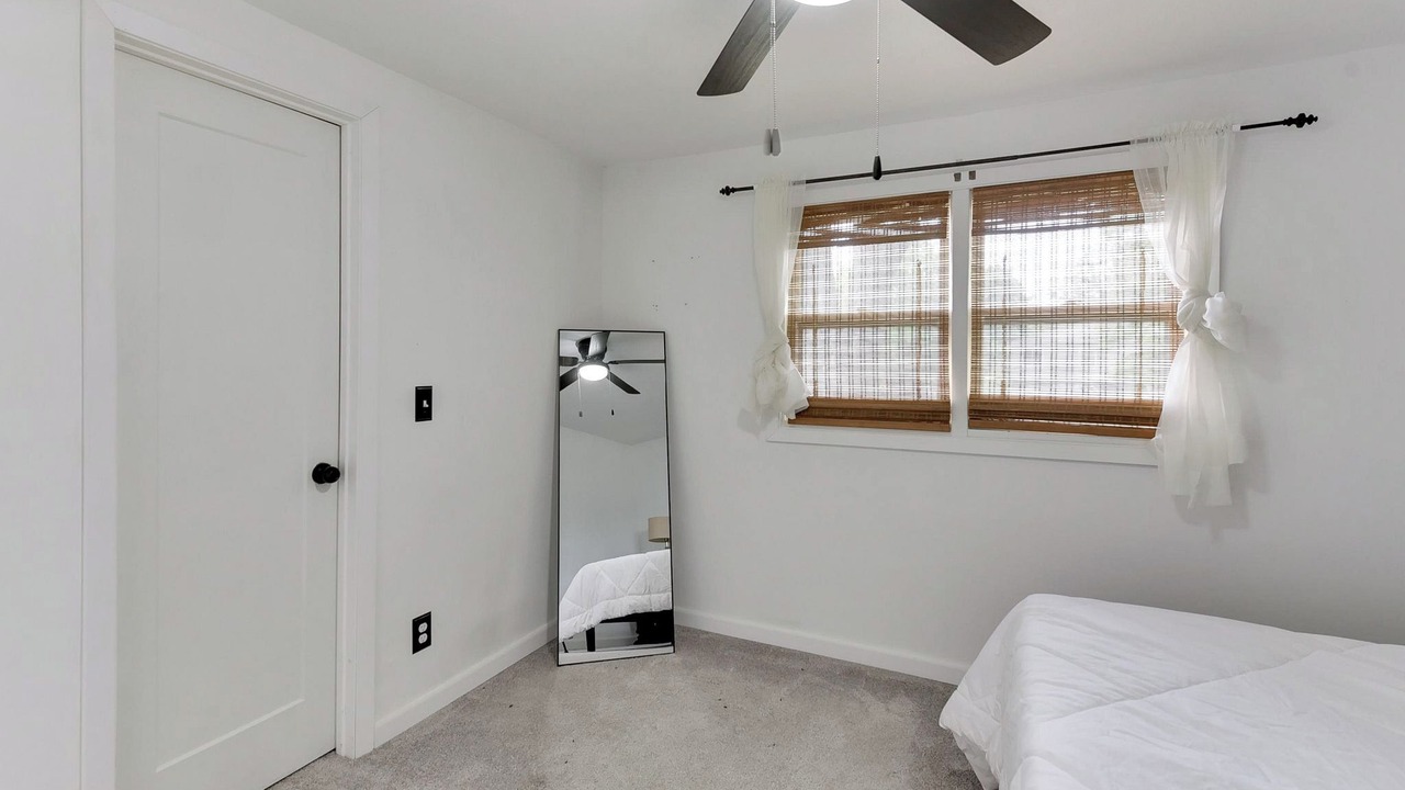 Photo of Bedroom in Elkhorn