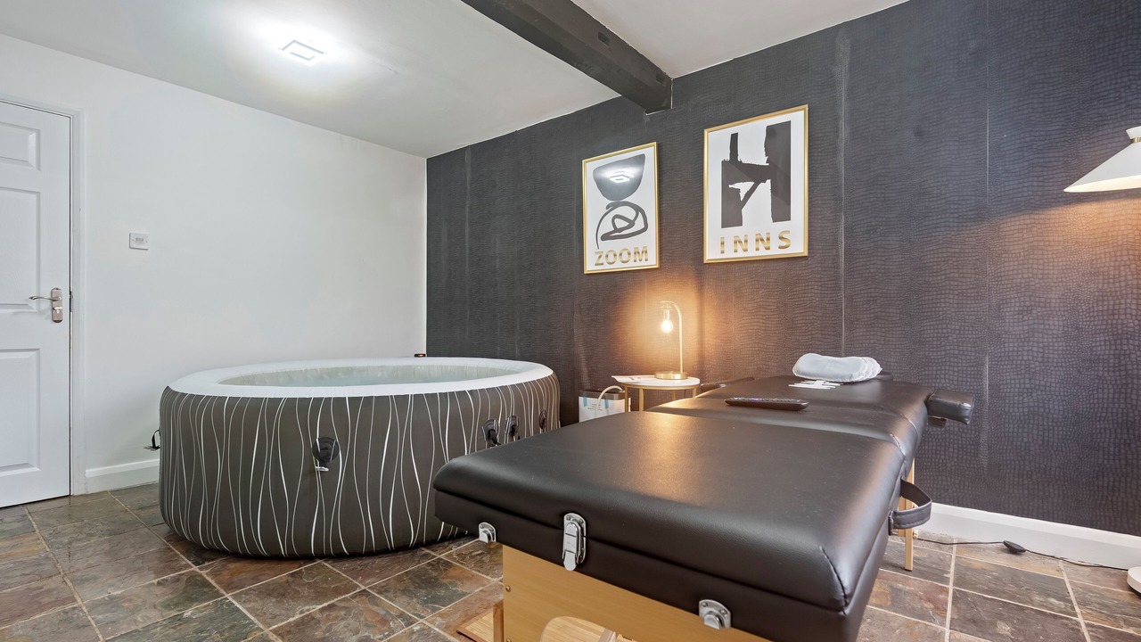 Photo of Others in Kidderminster