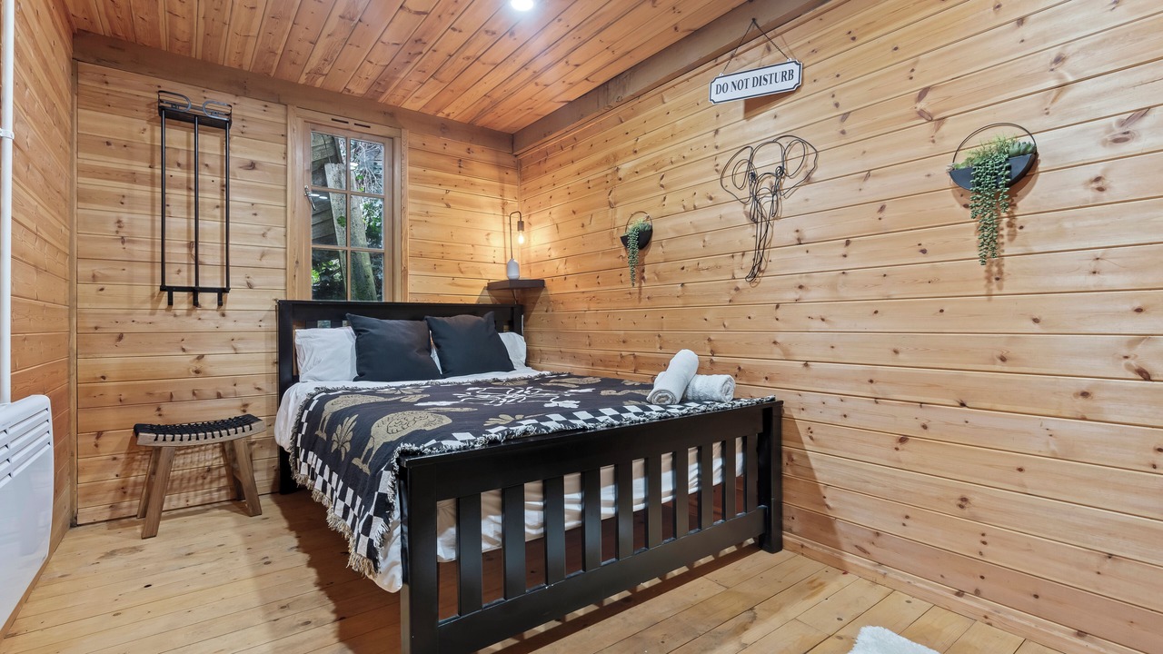 Photo of Bedroom in Kidderminster