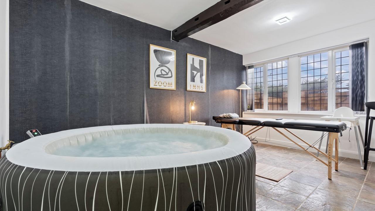 Photo of Others in Kidderminster