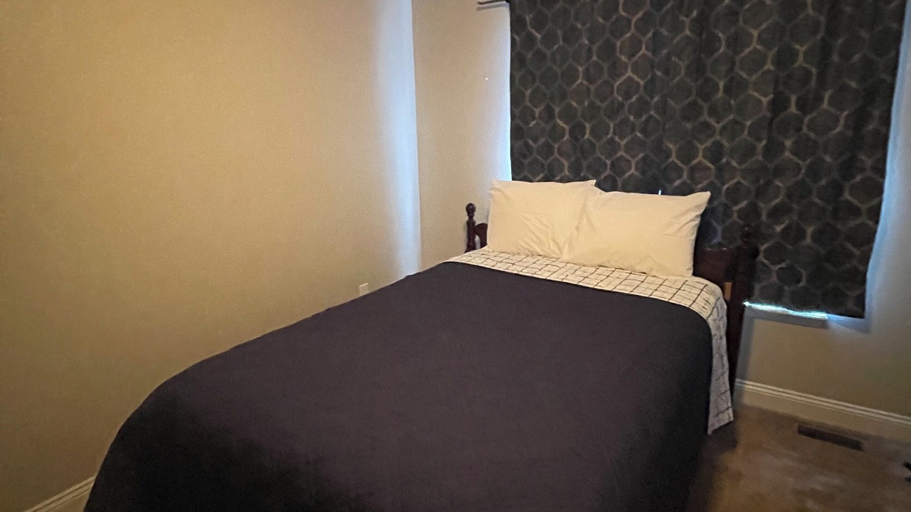 Photo of Bedroom in St. Robert