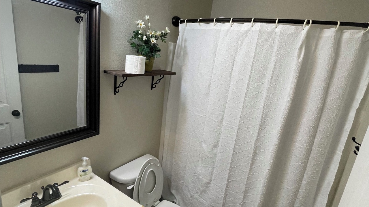 Photo of Bathroom in St. Robert