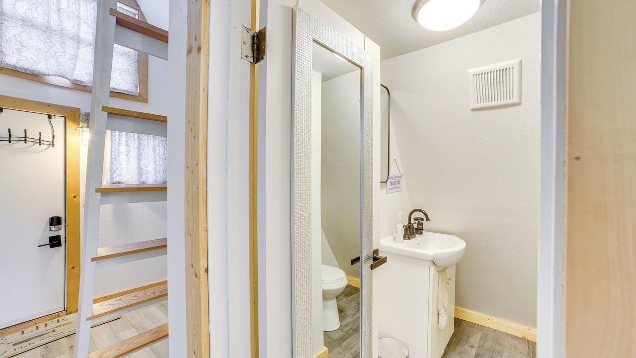 Photo of Bathroom in Rockaway Beach