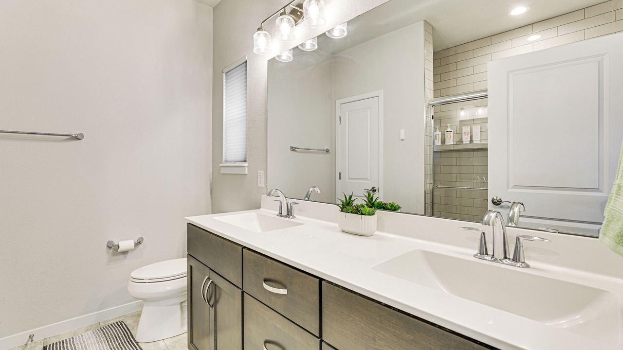 Photo of Bathroom in Hanover